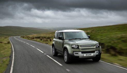 Land Rover Defender Crowned 2021 World Car Design of the Year