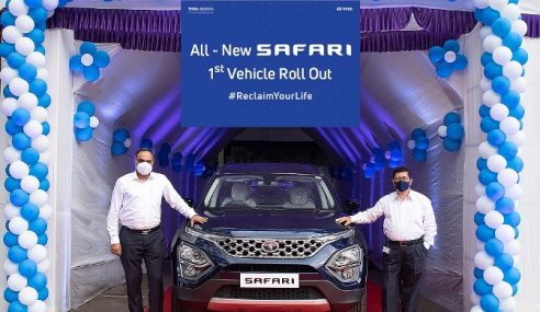 2021 Tata Safari production starts; the first car rolls out from the Pune plant